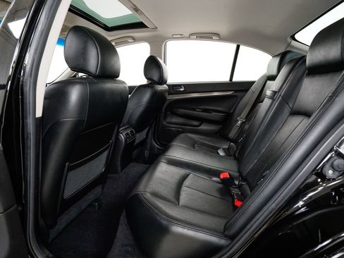 Used 2013 INFINITI G37 x w/ Premium Pkg image 24