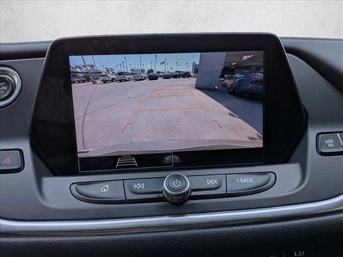 Used 2021 Chevrolet Blazer LT FWD image 13