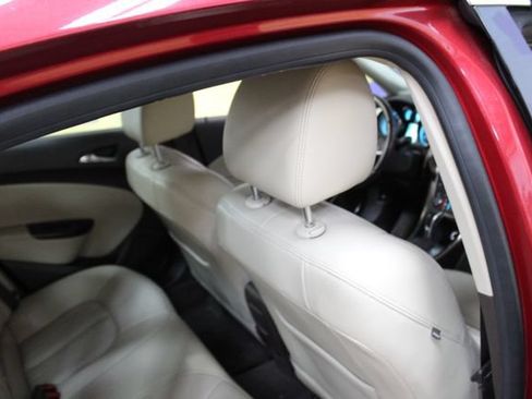Used 2015 Buick Verano Leather FWD image 10
