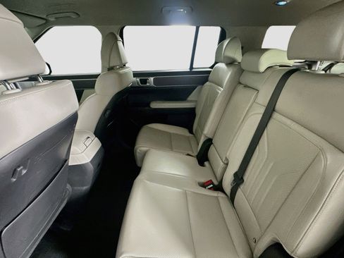 Used 2025 Hyundai Santa Fe SEL FWD image 26