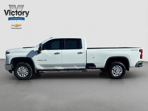 Used 2025 Chevrolet Silverado 3500 LTZ image 4