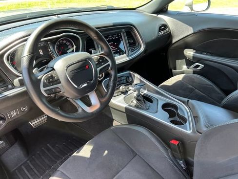 Used 2017 Dodge Challenger GT w/ Driver Convenience Group AWD/4WD image 18