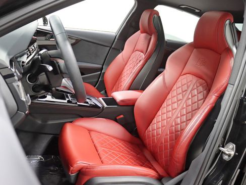 Used 2023 Audi S4 Prestige image 27