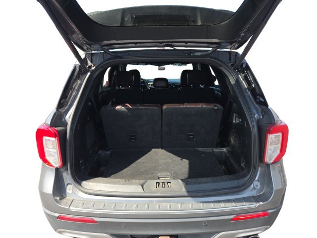 Used 2021 Ford Explorer Platinum w/ Equipment Group 601A AWD/4WD image 43