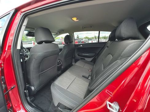 Used 2022 Kia Sportage LX AWD/4WD image 19
