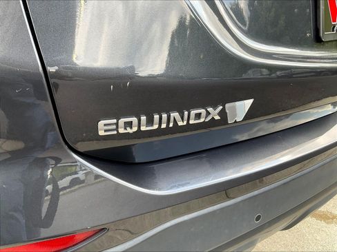 Used 2022 Chevrolet Equinox LS FWD image 23
