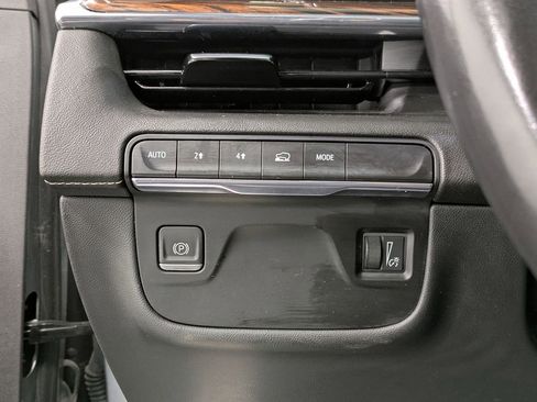 Used 2023 Cadillac Escalade ESV Premium Luxury image 20