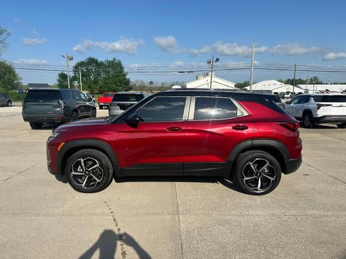 Used 2022 Chevrolet TrailBlazer RS w/ Technology Package AWD/4WD image 4