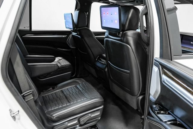 Used 2025 Cadillac Escalade Sport Platinum AWD/4WD image 34