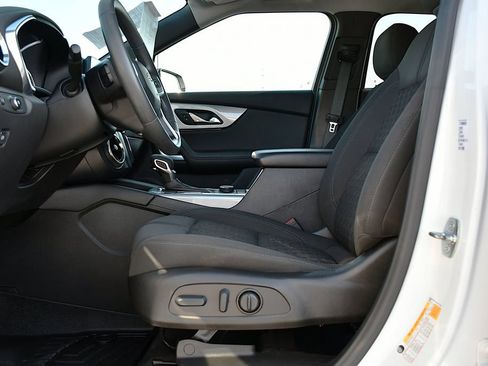 Used 2022 Chevrolet Blazer LT FWD image 21