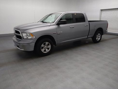 Used 2020 RAM 1500 Classic SLT AWD/4WD image 2