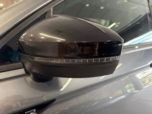 Used 2024 Volkswagen Tiguan SE R-Line AWD/4WD image 16