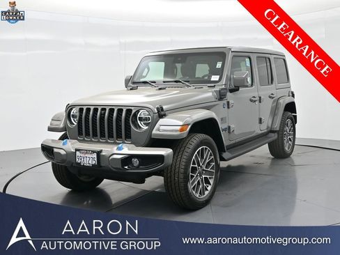 Used 2022 Jeep Wrangler Unlimited Sahara image 1