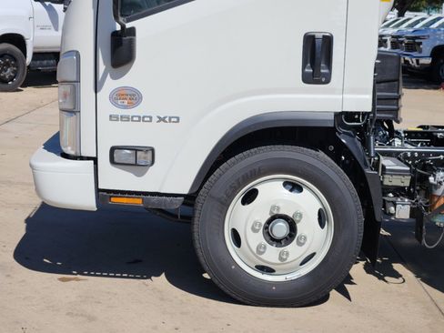 New 2024 Chevrolet Low Cab Forward 5500XD image 13