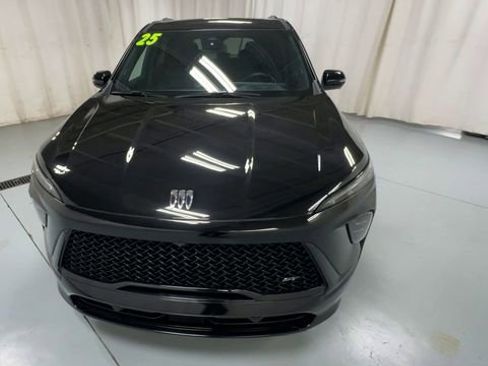 Used 2025 Buick Enclave Sport Touring image 3