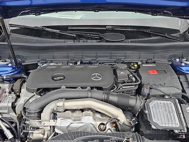 Used 2026 Mercedes-Benz GLB 250 4MATIC image 16