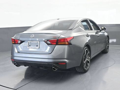 Used 2024 Nissan Altima 2.5 SR FWD image 5