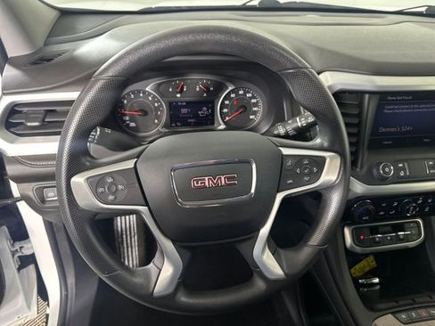 Used 2021 GMC Acadia SLE image 14