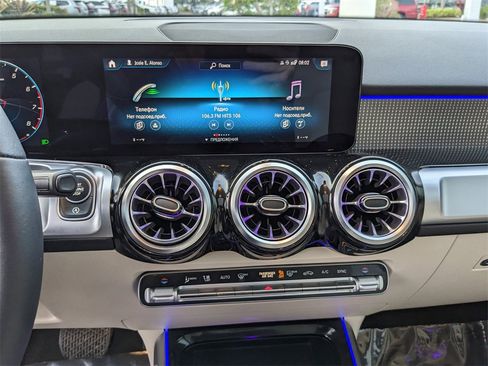 Used 2022 Mercedes-Benz GLB 250 image 26