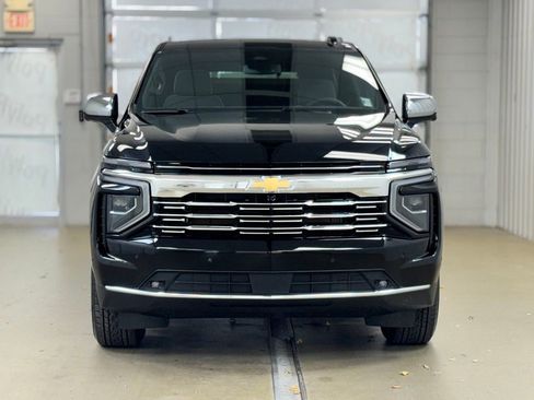 New 2026 Chevrolet Tahoe Premier AWD/4WD image 2