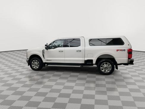 Used 2023 Ford F350 Lariat w/ Chrome Package image 37