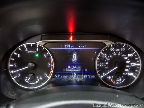 Used 2022 Nissan Altima 2.5 SR FWD image 19