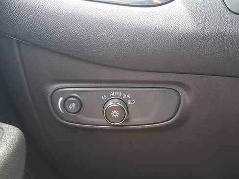 Used 2024 Chevrolet Equinox LS w/ LS Convenience Package FWD image 29