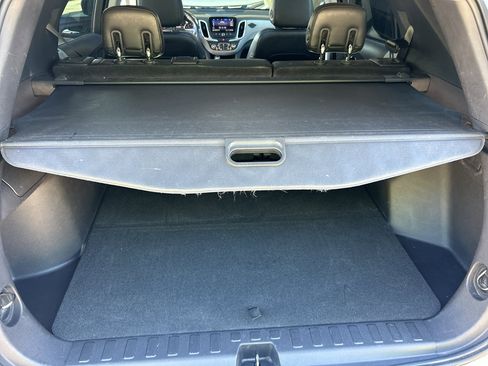 Used 2019 Chevrolet Equinox Premier FWD image 21