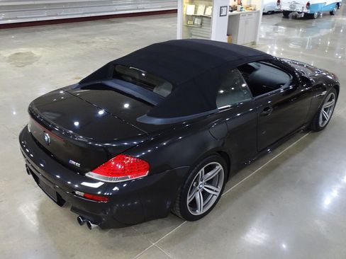 Used 2007 BMW M6 Convertible RWD image 14
