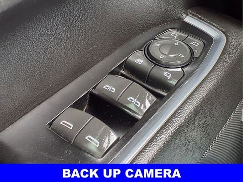 Used 2022 Chevrolet Silverado 1500 LTZ image 13