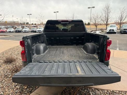 Used 2025 Chevrolet Silverado 1500 LT AWD/4WD image 8