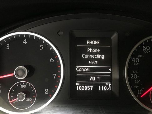 Used 2015 Volkswagen Tiguan SE FWD image 22