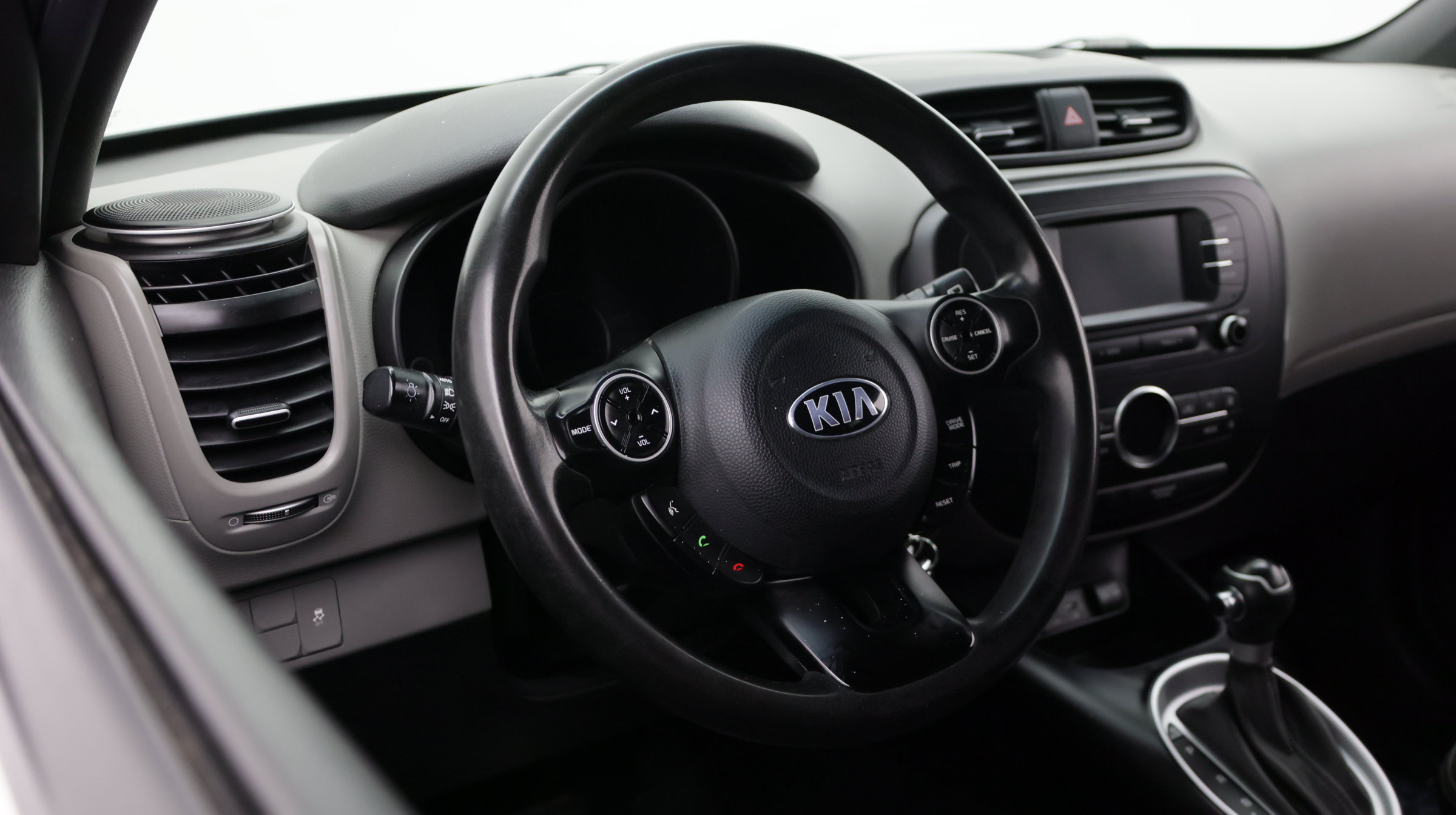 Used 2017 Kia Soul + FWD image 8