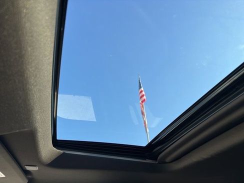 Used 2023 GMC Sierra 3500 Denali image 28