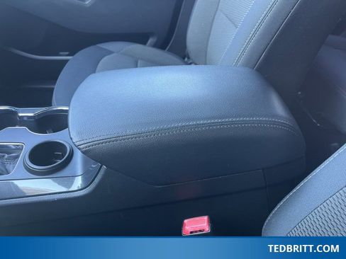 Used 2019 Ford Explorer XLT image 36