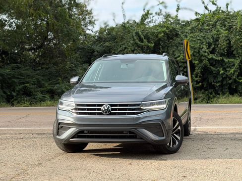 Used 2022 Volkswagen Tiguan S AWD/4WD image 1