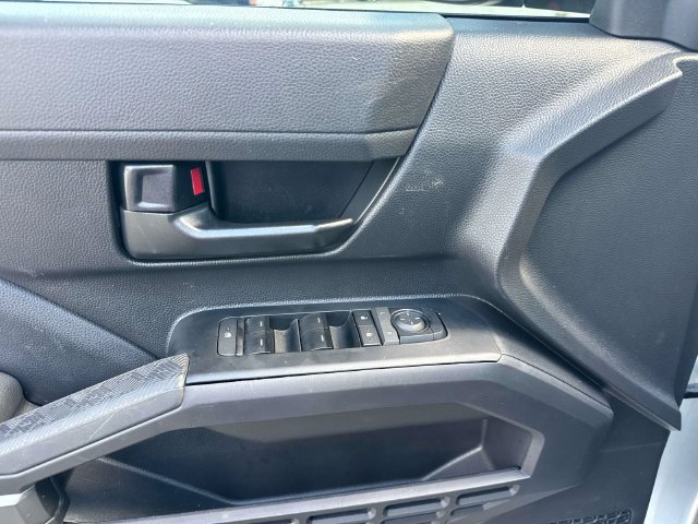 Used 2025 Toyota Tacoma SR5 AWD/4WD image 25