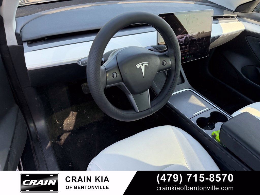 Used 2023 Tesla Model 3 Standard Range RWD image 9