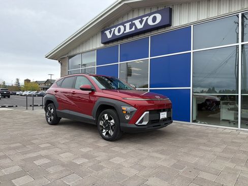 Used 2025 Hyundai Kona SEL AWD/4WD image 1