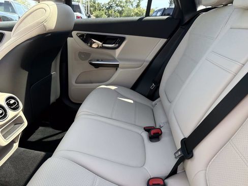 Certified 2025 Mercedes-Benz GLC 300 image 14