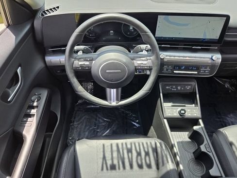 Used 2024 Hyundai Kona Limited FWD image 12