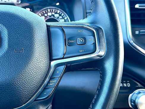 Used 2024 RAM 1500 Laramie image 28