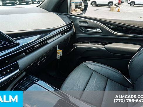 Used 2023 Cadillac Escalade ESV Sport RWD image 48