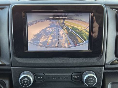 Used 2025 RAM ProMaster 2500 FWD image 18