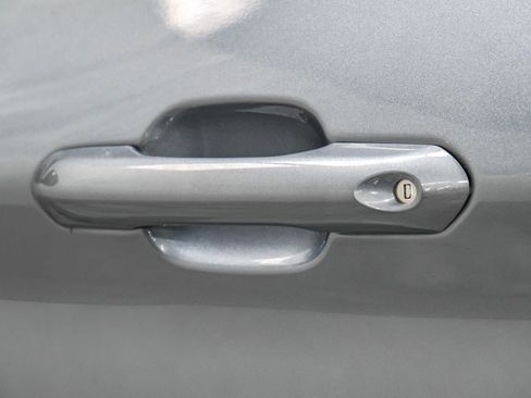 Used 2021 Ford Explorer XLT w/ Equipment Group 202A image 40