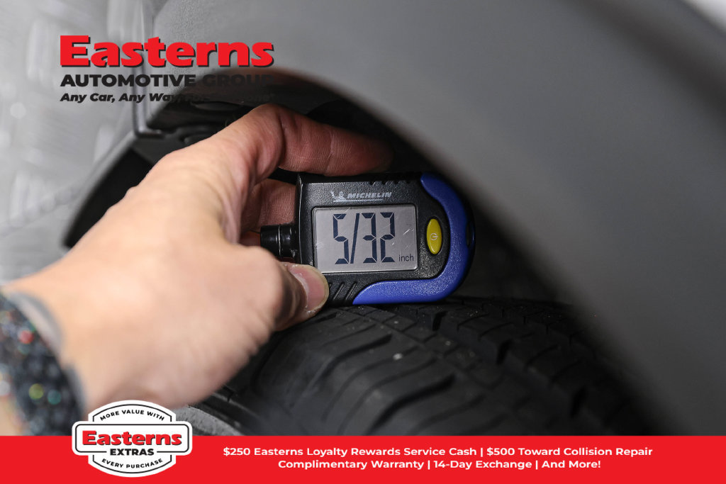 Used 2022 Ford Escape S AWD/4WD image 29