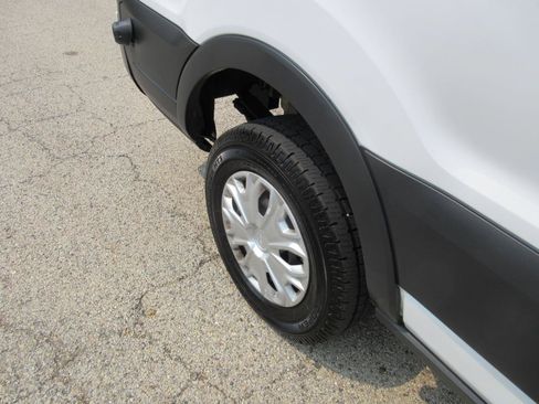Used 2016 Ford Transit 250 148 Medium Roof RWD image 21