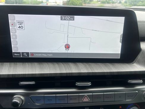 Certified 2023 Kia Telluride EX w/ EX Captain's Chair Package AWD/4WD image 11