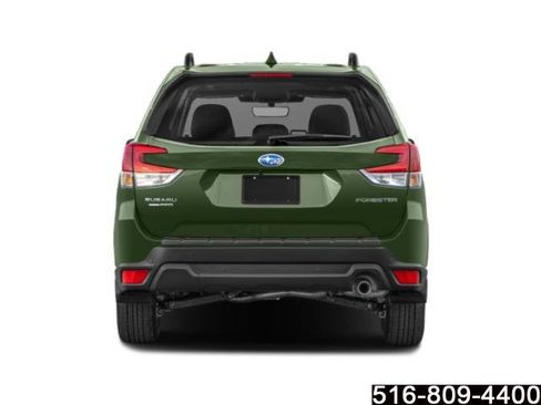 Used 2023 Subaru Forester Limited AWD/4WD image 9