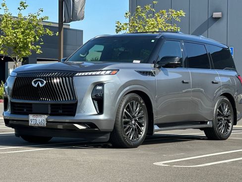 Certified 2025 INFINITI QX80 Autograph w/ Autograph Exterior Package AWD/4WD image 8
